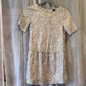 Black and white summer dress.